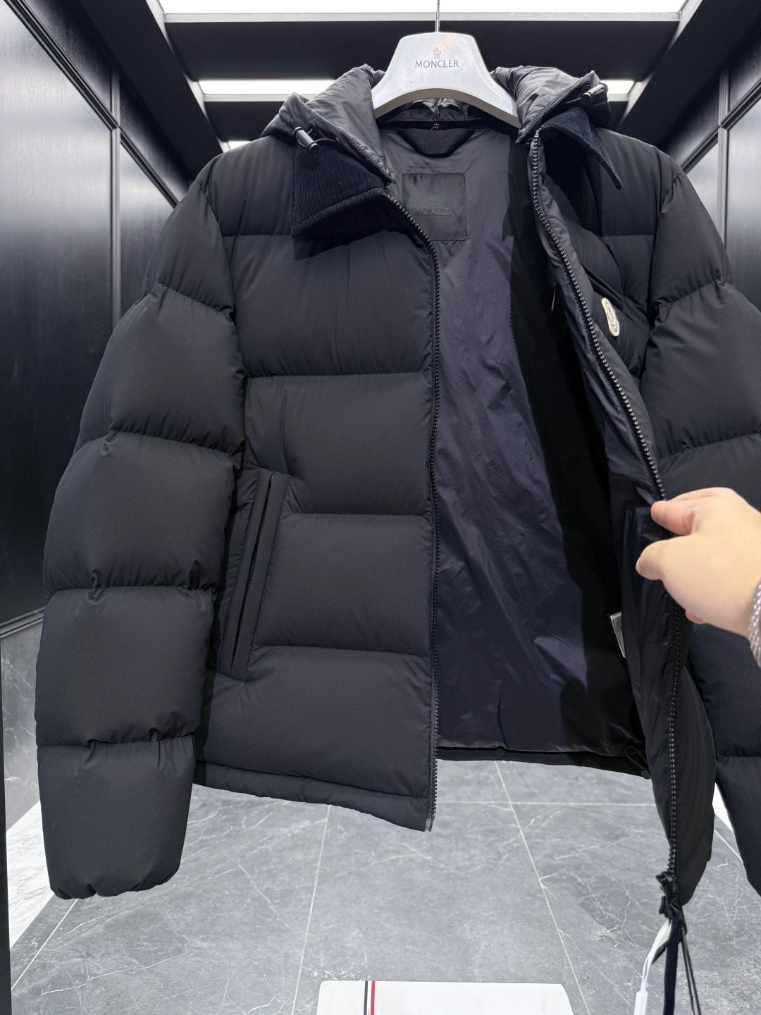 wg.luxury-- 7o9385r Down jacket Nylon laqué item: E-F501J1503H